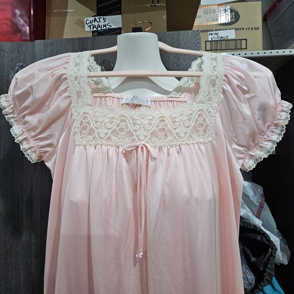 Miss Elaine Other - Miss Elaine Babydoll Cap Sleeves Full Length Nightgown Size S RARE HTF